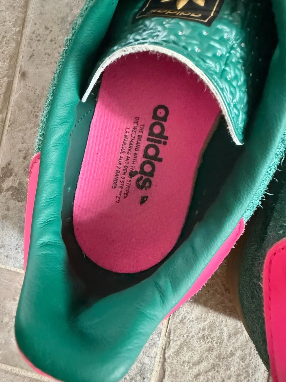 Adidas Gazelle Indoor Green Pink Gum Suede Sneakers Women’s 8.5 - Picture 2 of 7